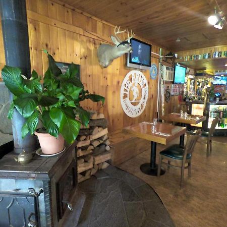 Pine Hill Arms Hotel Bagian luar foto