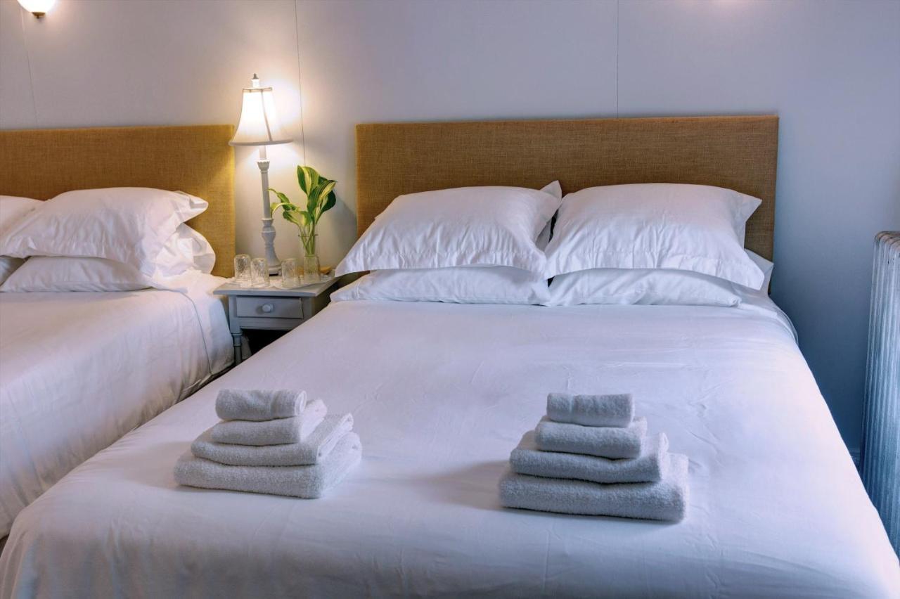 Pine Hill Arms Hotel Bagian luar foto