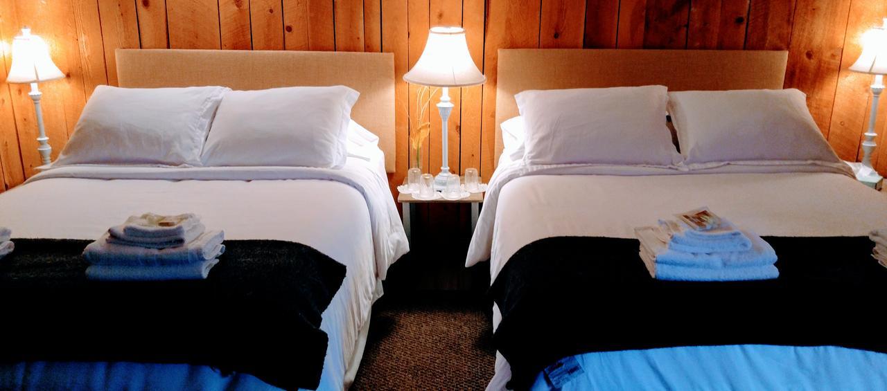 Pine Hill Arms Hotel Bagian luar foto