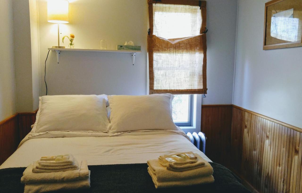 Pine Hill Arms Hotel Bagian luar foto